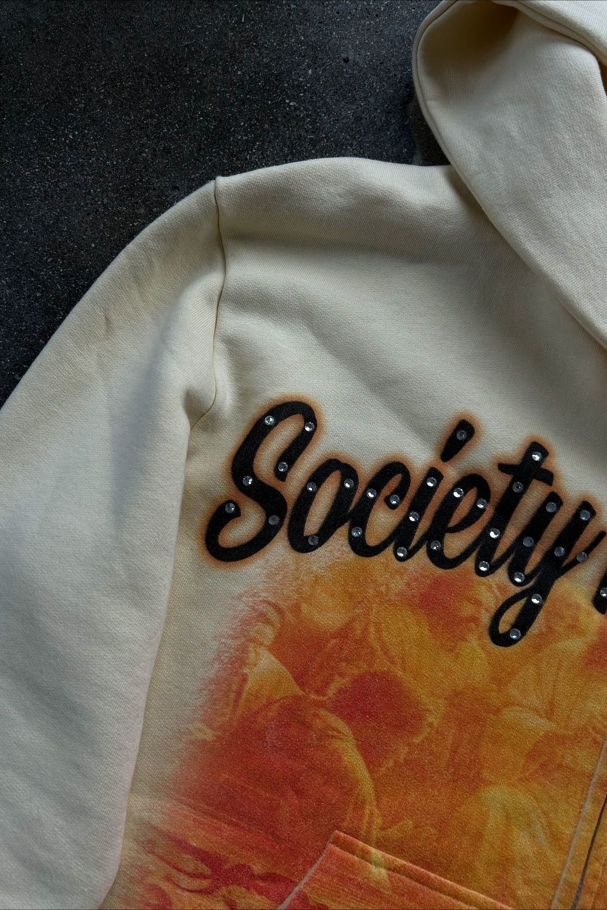 Vintage Print Pullover Hoodie - Image 4